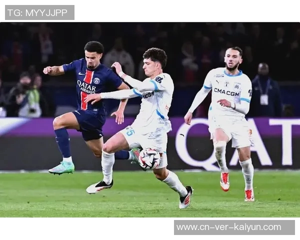 巴黎圣日耳曼与马赛的巅峰对决揭示法甲联赛的激烈竞争与历史渊源